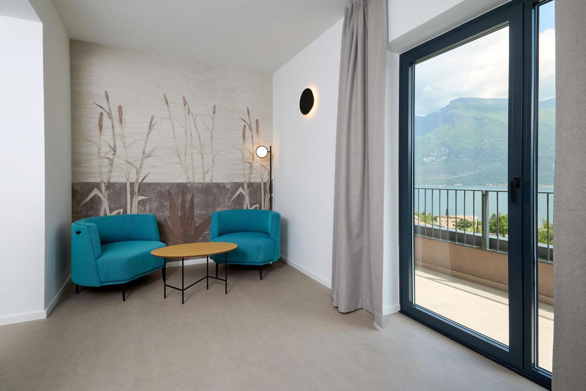 Hotel Royal Village Limone sul Garda Exteriör bild